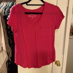 Pink Abercrombie & Fitch t-shirt